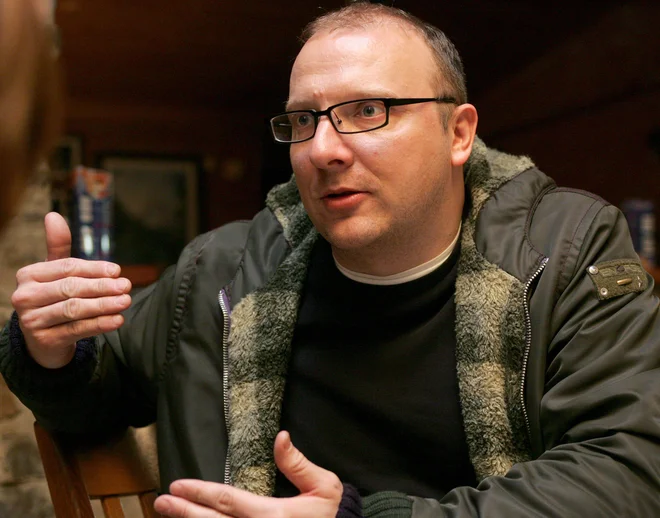 Projekti, pobude in sodelovanja Marka Peljhana se gibljejo po široki pokrajini sodobne umetnosti, ki sega od ekologije in družbene refleksije do taktičnih medijev, tehnologije, vesoljskih raziskav in geopolitike.