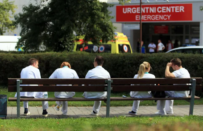 Radiologi delajo prehitro, to pa povečuje možnosti za napake. Foto: Tadej Regent/Delo