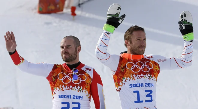 Letos se je od smučanja poslovil Bode Miller (desno), nazadnje je tekmoval pred tremi sezonami. Zadnjo od šestih olimpijskih kolajn, superveleslalomski bron v Sočiju 2014, je osvojil skupaj z Janom Hudecem (levo), ki je letos prav tako končal kariero.<br />
FOTO: Leonhard Foeger/Reuters
