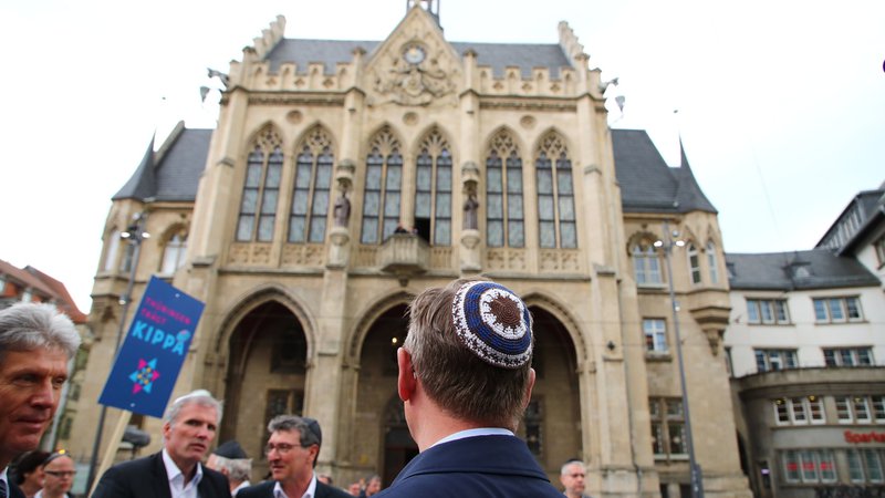 Fotografija: Judovske ustanove  v Berlinu že dolgo ­potrebujejo zaščito. FOTO: AFP