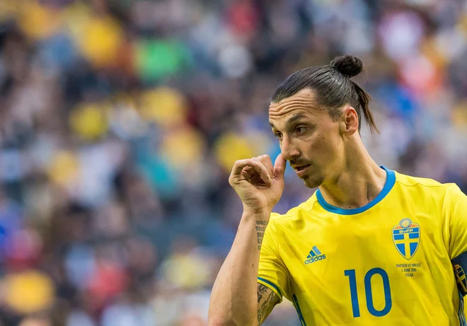 Zlatan Ibrahimović majice z državnim grbom ne bo več oblekel. Foto&nbsp;Jonathan Nackstrand/AFP