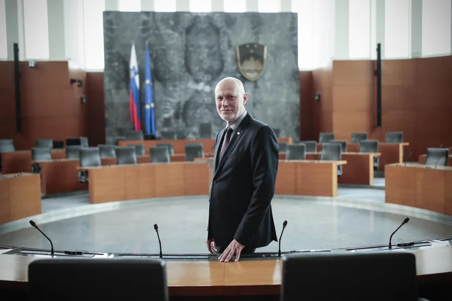 Dr. Milan Brglez, predsednik Državnega zbora Republike Slovenije, v Ljubljani, 25. aprila 2018. [Brglez Milan,predsedniki,politika,politiki,državni zbor] FOTO: Uroš Hočevar/