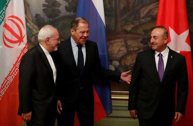 V Moskvi so se zbrali ruski, turški in iranski zunanji minister. FOTO: Reuters/