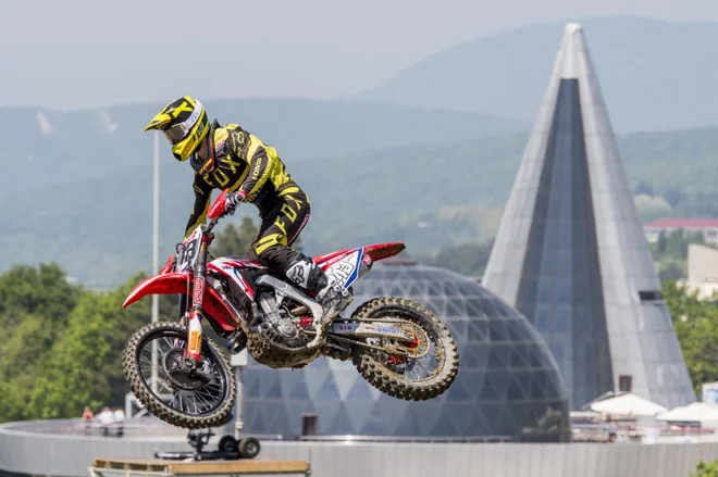 Tim Gajser se je obakrat spogledoval z najhitrejšimi. Foto HRC
