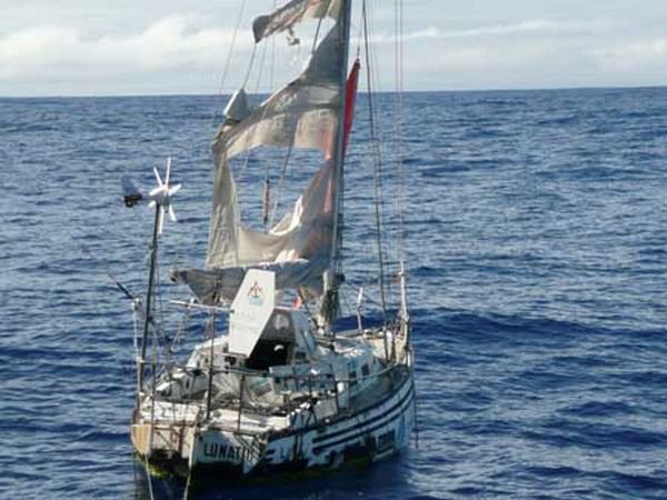 Zapuščeni Lunatic Jureta Šterka so našli 1000 kilometrov pred avstralko obalo.