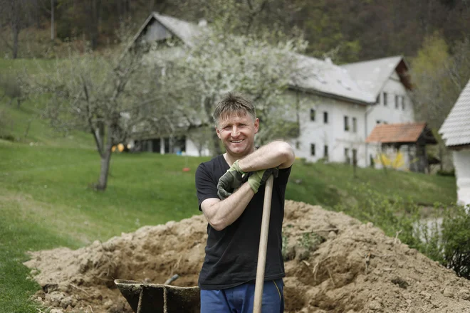 Peter Prezelj rad priskoči na pomoč.