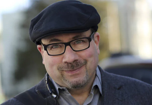 Craig Newmark o trenutnih razmerah in izzivih ameriškega medijskega prostora: &raquo;V ZDA je naš imunski sistem leta 2016 odpovedal, država je zbolela. Po drugi strani je bil to trenutek streznitve za kvalitetne medije.&laquo; Foto: Reuters FOTO: Reuters
