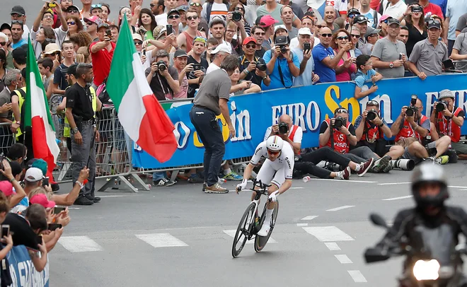 Tom Dumoulin je bil na težki progi v Jeruzalemu najmočnejši in najbolj spreten.