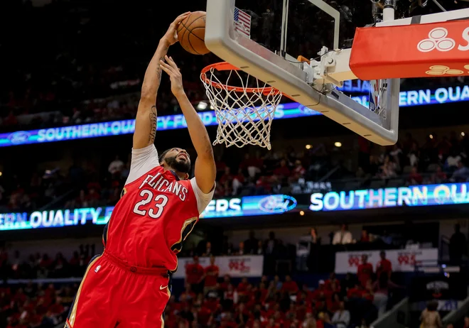 Anthony Davis je imel svoj šov v Smoothie King Centru.