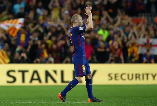 Andres Iniesta je v nedeljo odgiral svoj zadnji El Clasico. FOTO: Albert Gea/Reuters