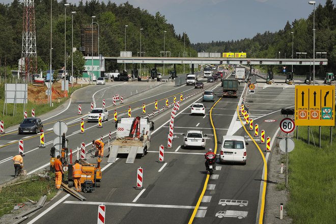 Na gorenjski avtocesti so stekla prva dela za ruitev cestninske postaje Torovo, 8. maj 2018