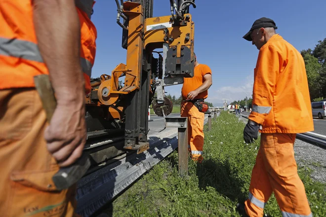 Na gorenjski avtocesti so stekla prva dela za ruitev cestninske postaje Torovo, 8. maj 2018