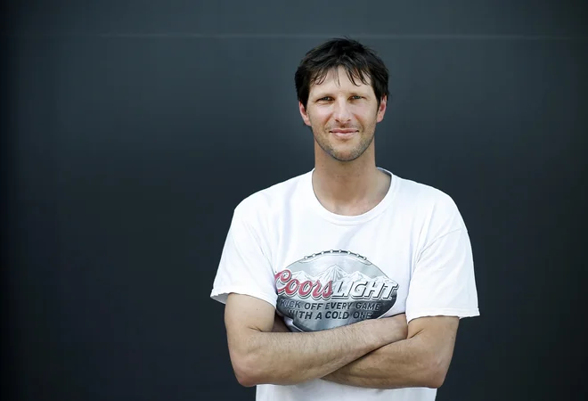 Andrej Jerman, ki je pred 11 leti dosegel zgodovinsko zmago v smuku za slovensko smučanje, bo še naprej delal na Norveškem. FOTO: Blaž Samec/Delo