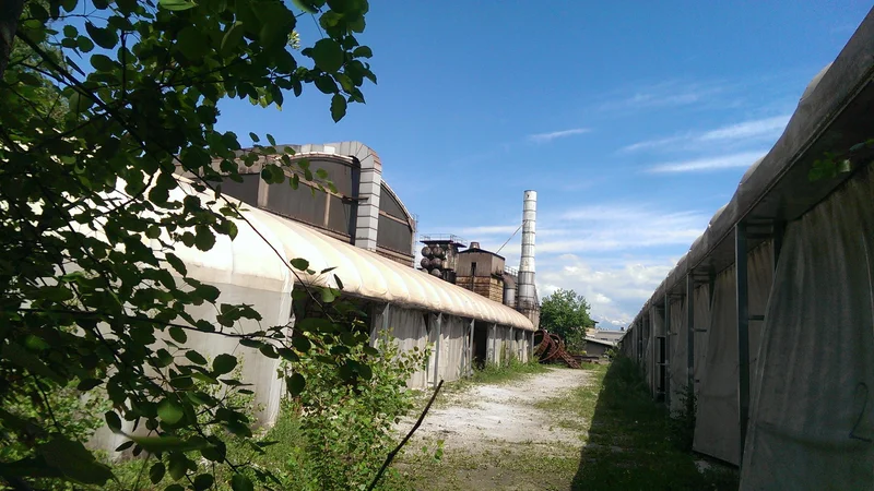 Fotografija: Glavni vir hrupa je odpraševalna naprava v litostrojski livarni FOTO: Aleš Stergar/