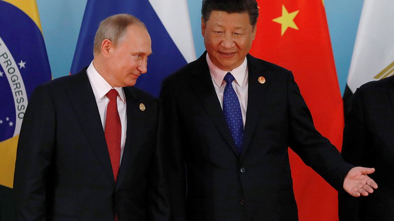 Fotografija: Kitajskega predsednika Xi Jinpinga nekateri imenujejo »Putin plus«, saj naj bi bil učinkovitejši in močnejši od ruskega predsednika. FOTO: Reuters