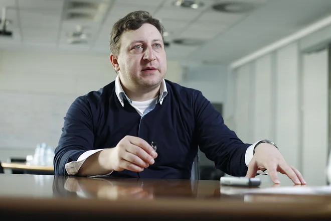 Blaž Mrevlje ve, kaj je davkoplačevalski denar in kako z njim delati. FOTO: Leon Vidic/Delo