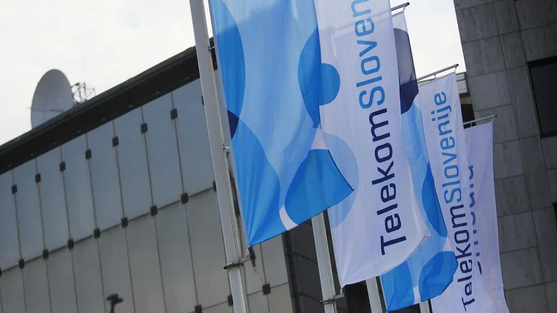 Fotografija: Telekom je lani beležil 77-odstotni padec dobička. FOTO: Leon Vidic/Delo