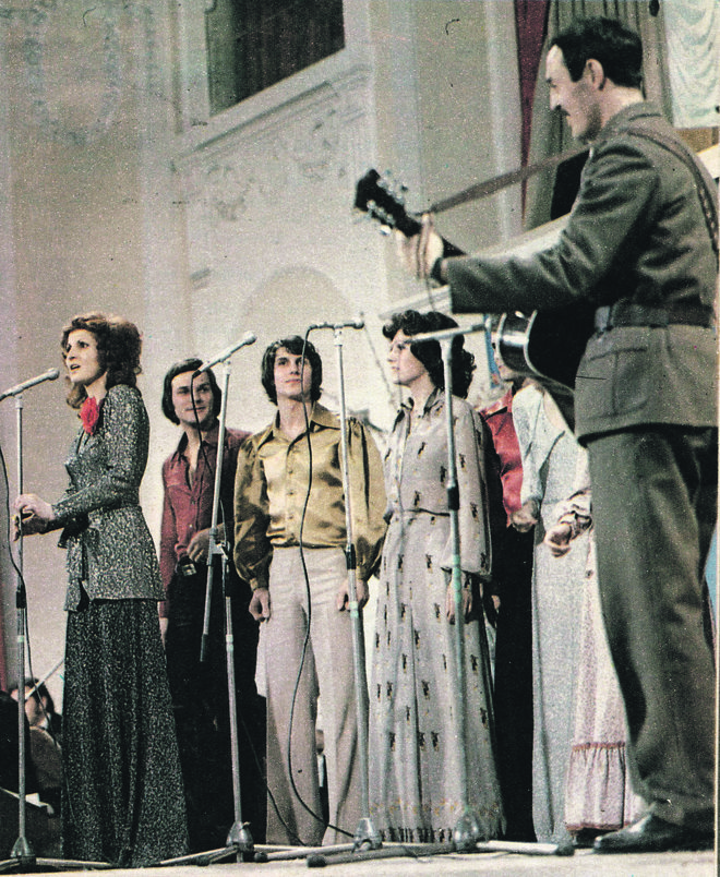 Največja slovenska evrovizijska uspešnica je Dan ljubezni skupine Pepel in kri iz leta 1975. FOTO: Dokumentacija Dela/