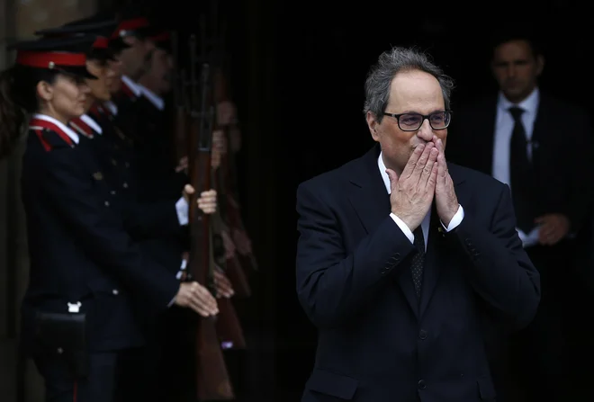 Independentist Quim Torra je v politiko vstopil decembra lani, ko je bil na Puigdemontovi listi Skupaj za Katalonijo izvoljen za poslanca. FOTO: Manu Fernandez/AP