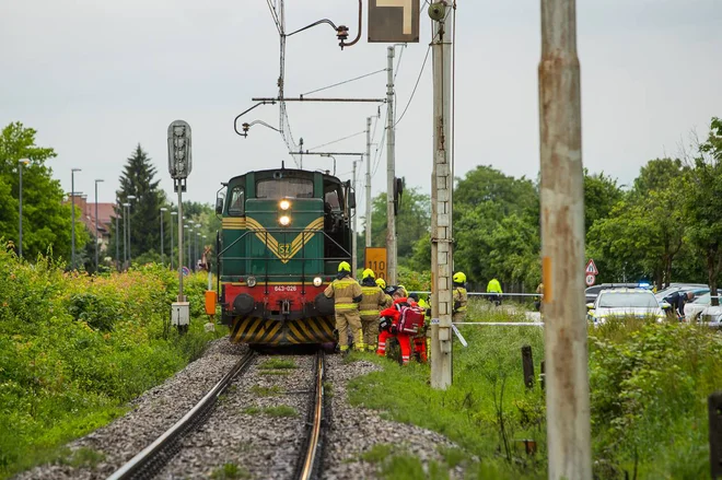 Vlak je povozil človeka v Šiški FOTO: Anze Furlan