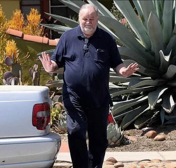 Thomas Markle živi odmaknjeno v Mehiki.