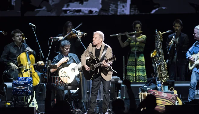 Paul Simon na svoji zadnji turneji. FOTO: Jimmy Jeong/AP