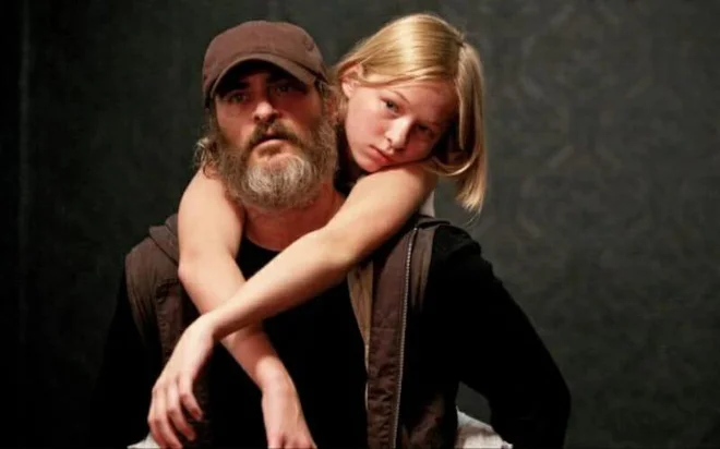 Prizor iz filma Nikoli zares tukaj (You Were Never Really Here, 2017) FOTO: Amazon Studios/Delo
