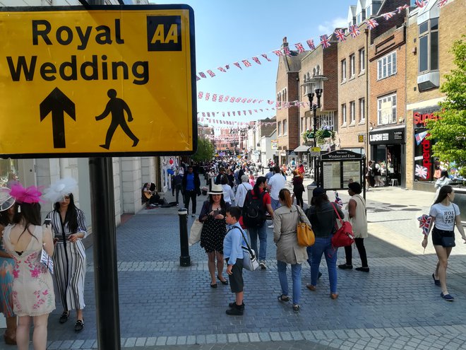 London je v znamenju kraljevske poroke. FOTO: Mitja Felc