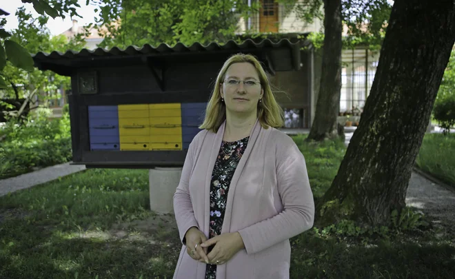 »V Plečnikovi zbirki je 17.605 predmetov premične dediščine. Hiša obsega 756 kvadratnih metrov. Na zahodni strani se razprostira 2435 kvadratnih metrov vrta,« pripvoeduje kustosinja Ana Porok.