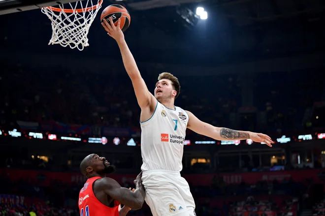 Dončić ima v nedeljo zvečer priložnost še za en velik dosežek. V finalu zaključnega turnirja se bo proti Fenerbahčeju potegoval za naslov evropskega klubskega prvaka. FOTO: AFP