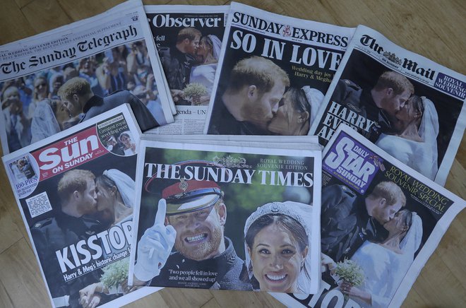 Britanski mediji so tudi danes polni zgodb o kraljevski poroki. FOTO: AP