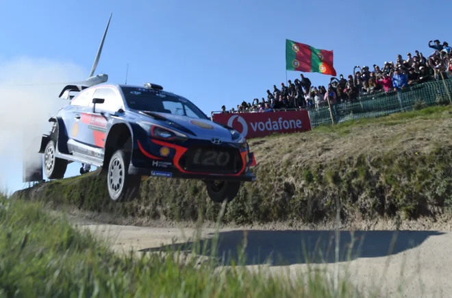 Thierry Neuville je bil najboljši na Portugalskem. FOTO: Francisco Leong/Afp