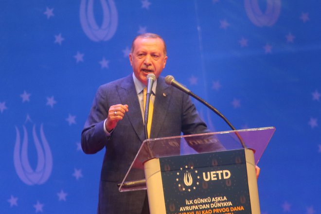 Erdogan je potrdil, da so ga turške obveščevalne službe obvestile, da nanj v Sarajevu načrtujejo atentat.