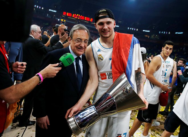 Slovenskemu čudežnemu dečku je čestital tudi Realov predsednik Florentino Perez. FOTO: Alkis Konstantinidis/Reuters