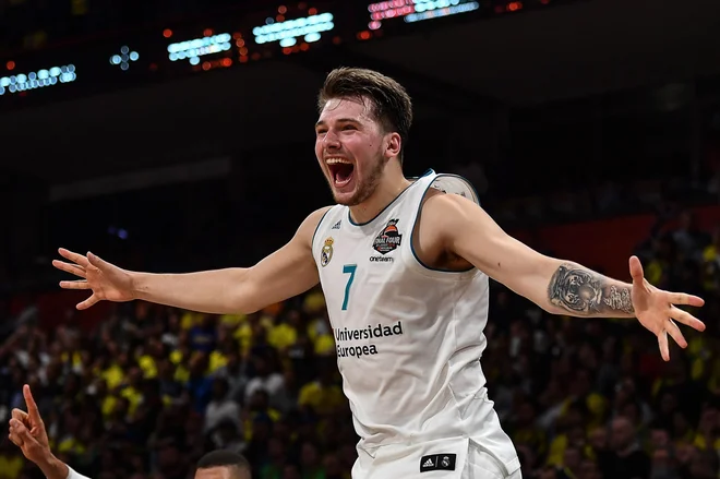 Luka Dončić je bil prvi junak zaključnega turnirja evrolige. FOTO: Andrej Isakovic/AFP