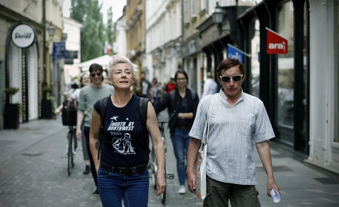 LGBT turo po Ljubljani sta zasnovala Suzana Tratnik in Brane Mozetič.  FOTO: Blaž Samec/