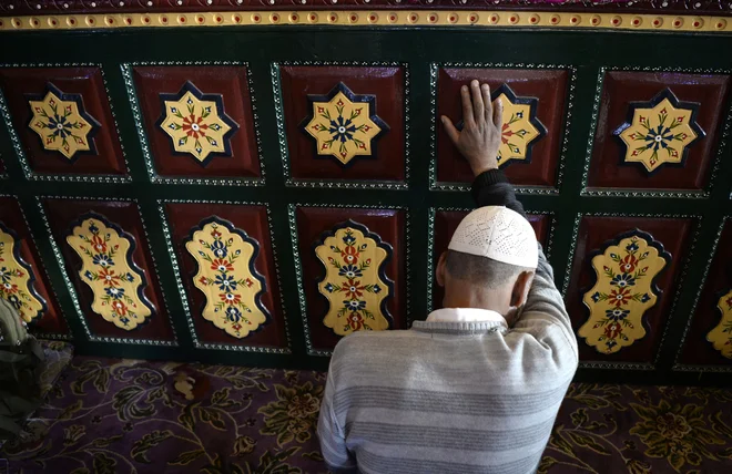 Cilj sinizacije veroizpovedi je preprečiti desinizacijo&shy; islama.FOTO: Tauseef Mustafa/AFP
