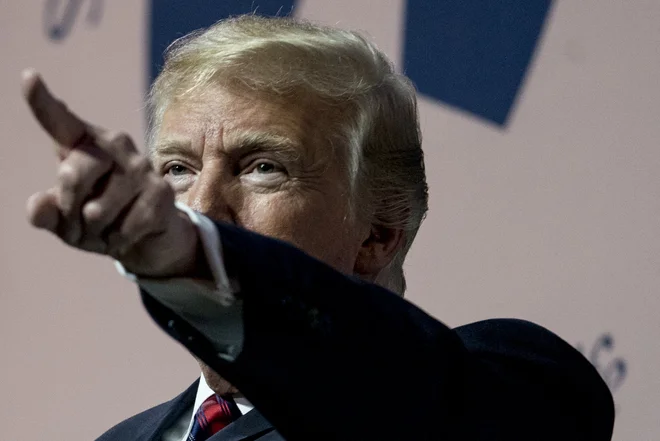 Zadnji Trumpov poskus doseganja razkola znotraj EU je bil ukrep odpovedi zgodovinskega dogovora z Iranom in uvedba sankcij vsem, tudi zaveznikom, ki se ne bi podredili njegovemu ukazu, zoper katerega ni ugovora. FOTO AP