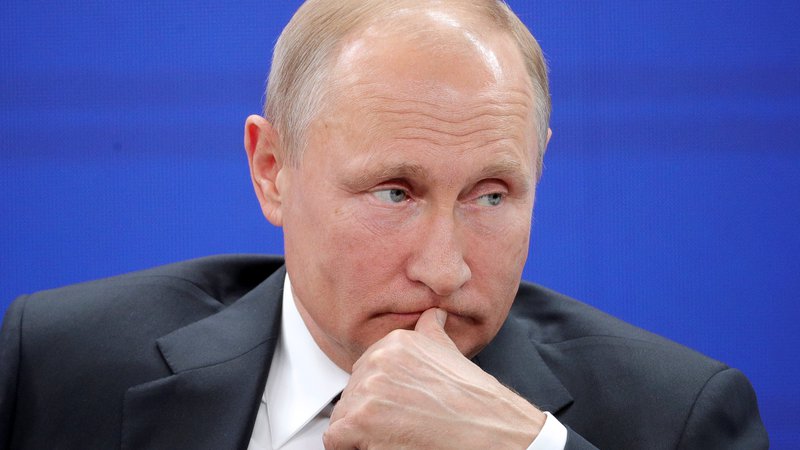 Fotografija: Če bo Putin ostal na oblasti do leta 2024, bo posredno ali neposredno na oblasti v Rusiji 24 let. S tem bo po Josifu Stalinu ruski voditelj z najdaljšim stažem. FOTO: Pool/Reuters