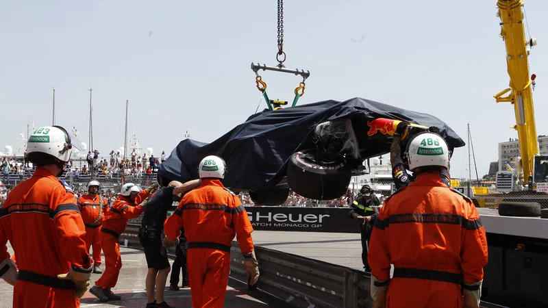 Max Verstappen je bil vnovič zaletav. Foto Claude Paris/AP
