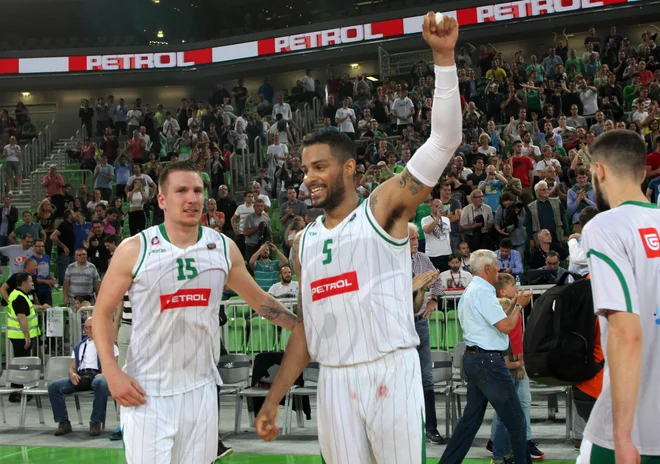 Drugič zapored prvaka: Gregor Hrovat in Devin Oliver.<br />
Foto Mavric Pivk