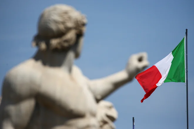 Italija kot tretje največje evrsko gospodarstvo lahko zamaje evropsko denarno unijo in upočasni uvedbo večjih reform. FOTO: Reuters