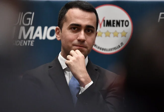 "Vsi pogoji za vlado Gibanja pet zvezd in Lige so izpolnjeni," sta vodji strank zapisala v izjavi. Na sliki vodja Gibanja pet zvezd Luigi Di Maio. FOTO: AFP