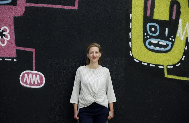 Ajda Pistotnik je med drugim avtorica poročila Slovenski javni dolg. FOTO: Blaž Samec