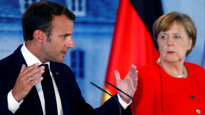 Fotografija: Bo emmanuelu Macronu in Angeli Merkel uspelo odpreti novo poglavje? FOTO: Reuters