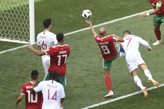 Ronaldo je podajo iz kota z glavo prusmeril v vrata. Foto Patrik Stollarz/Afp
