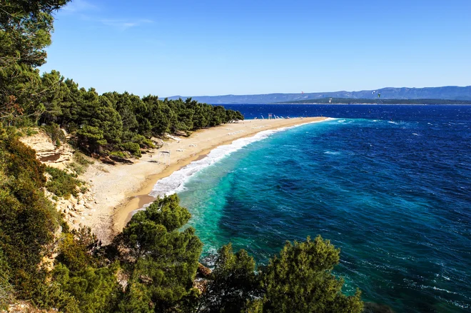 Zlatni rat na Braču – lepota športnih dejavnosti. FOTO: Beachrex.com