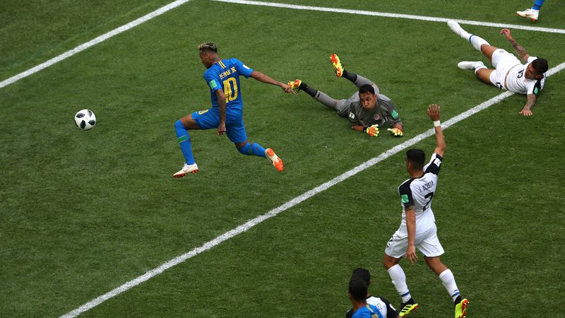 Fotografija: Neymar je vendarle dočakal svoj veliki trenutek. Foto Lee Smith/Reuters