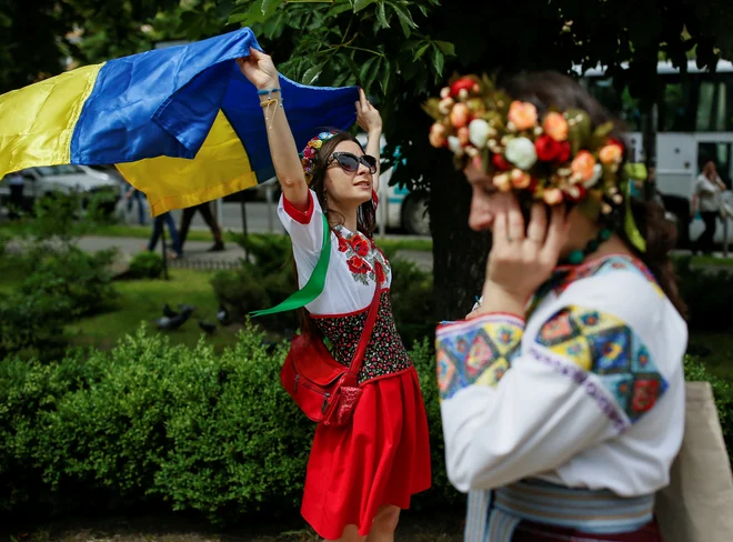 Ministrstvo je kot možni vir za pridobivanje ustreznega kadra za slovenski trg dela v razpravi s socialnimi partnerji zaenkrat identificiralo Ukrajino, Gruzijo in Moldavijo. FOTO: Reuters