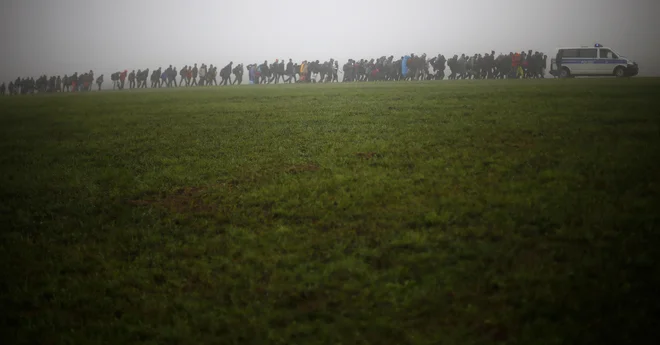 Kanclerka je pozvala k vzpostavitvi posebnih centrov za obravnavo migrantov. FOTO: Matthias Schrader/AP